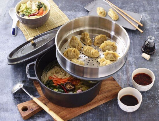 Staub Чугунена тенджера за готвене Cocotte с аксесоар за готвене на пара 2