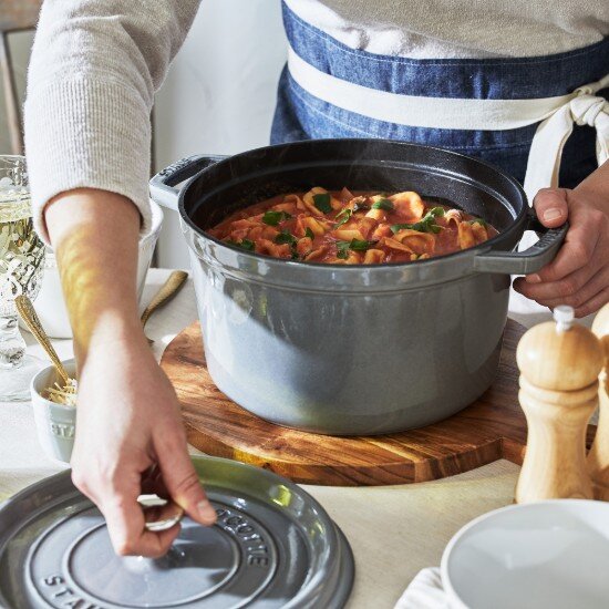Staub Дълбока тенджера Cocotte чугунена 24 см/47 л Graphite Grey -