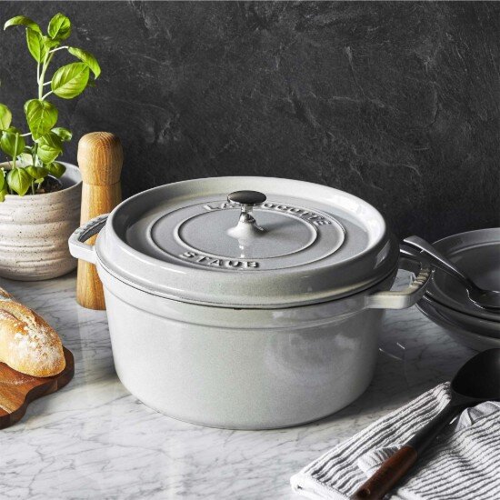 Staub Дълбока тенджера за готвене Cocotte чугунена 24 см / 4.7 л White Tr