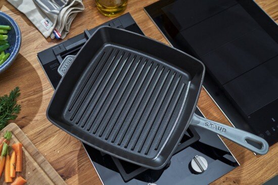 Staub Квадратен грил тиган чугун 30 см Graphite Grey -