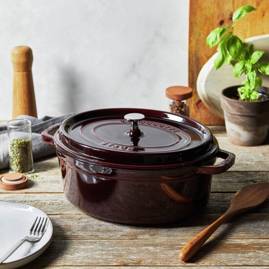 Staub Овален съд за готвене Cocotte чугун 31cm/5.5L Grenadine -