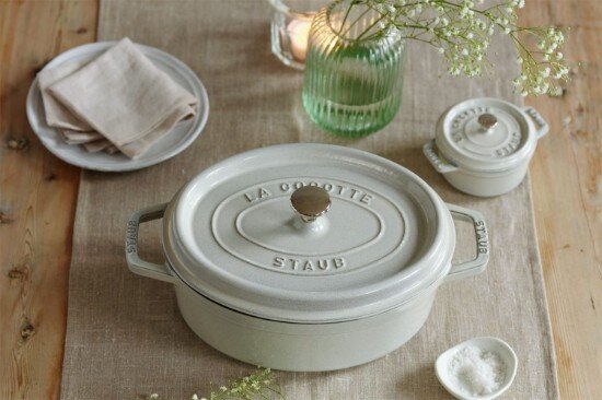 Staub Овална тенджера за готвене Cocotte чугунена 37 см/8 л White Truffle