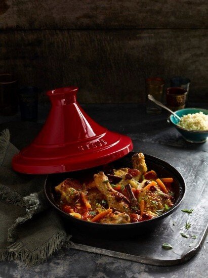 Staub Таjine изработен от чугун с керамичен капак 28 см Cherry -