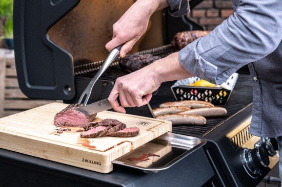 Zwilling Бамбукова дъска за рязане с тава за събиране 39 x 30 см "BBQ+" - Zw