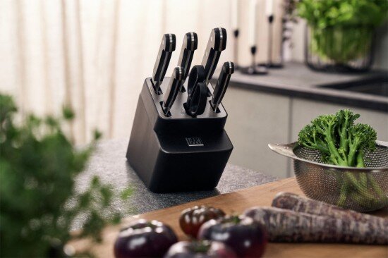 Zwilling Комплект ножове от 7 части с вграден модул за заточване " Pr