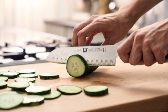 Zwilling Нож Santoku 18 см Gourmet -