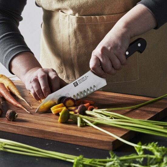 Zwilling Нож Santoku 18 см << Pro>> -