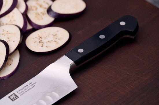 Zwilling Нож Santoku 18 см << Pro>> -