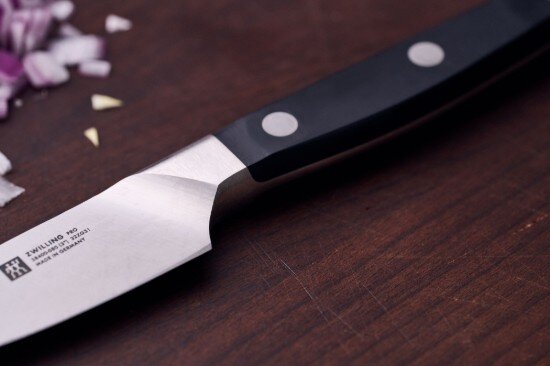 Zwilling Нож за белене 8см " Pro" -