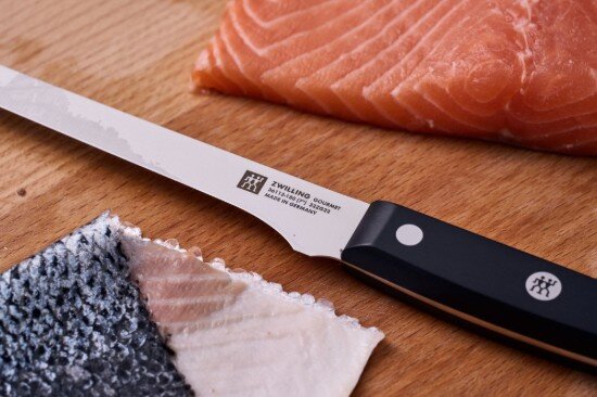Zwilling Нож за обезкостяване 18см Gourmet -