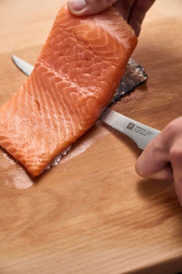 Zwilling Нож за обезкостяване 18см Gourmet -