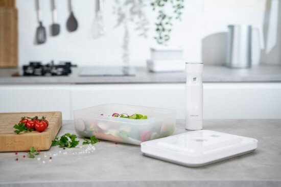 Zwilling Съд за храна пластмасов 2L "FRESH & SAVE" -