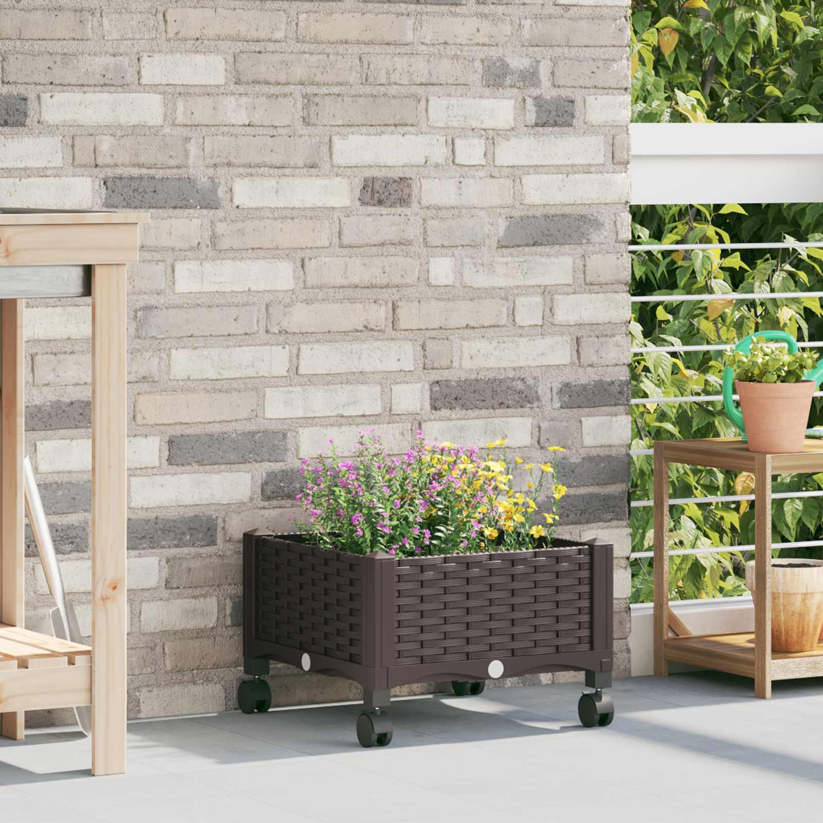 vidaXL Градинска саксия с колела Кафяво 40 x 40 x 29 см ПП