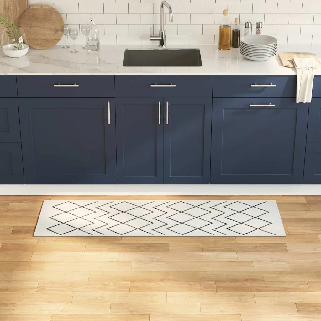 vidaXL Килим за кухня Бяло 150 x 45 см Кадифе
